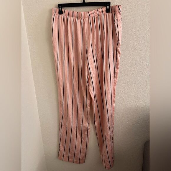 Victoria's Secret Pink and Black Satin Pajama Pants - Picture 5 of 5